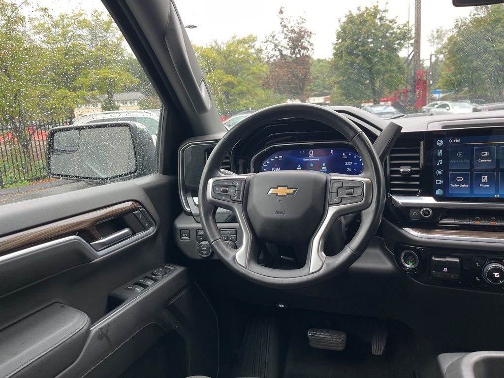 Thumbnail: 2022 Chevrolet Silverado 1500 - 24