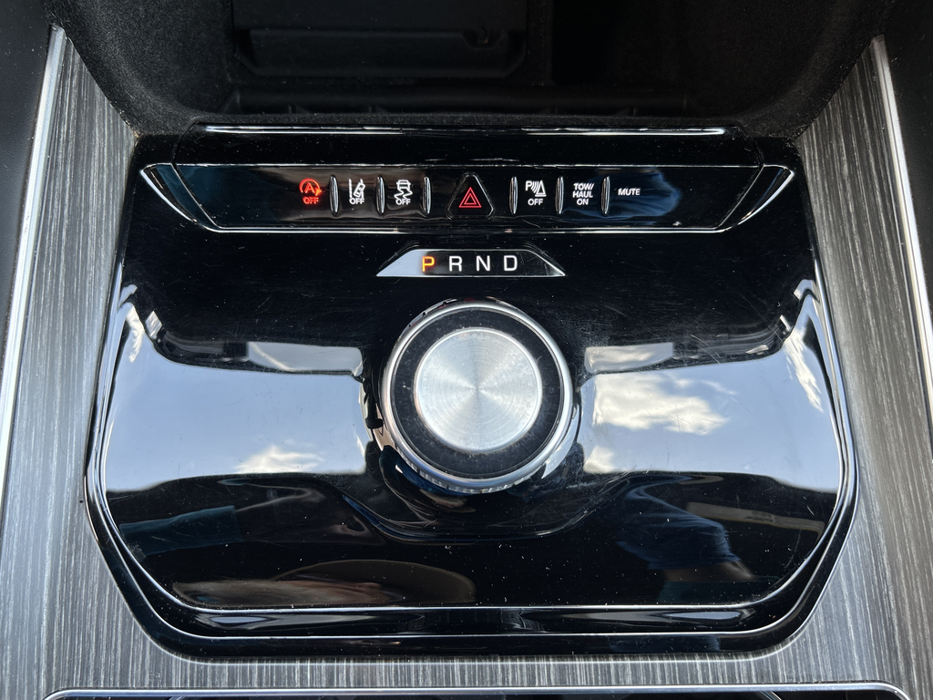 Used 2024 White Jeep Series II image 19