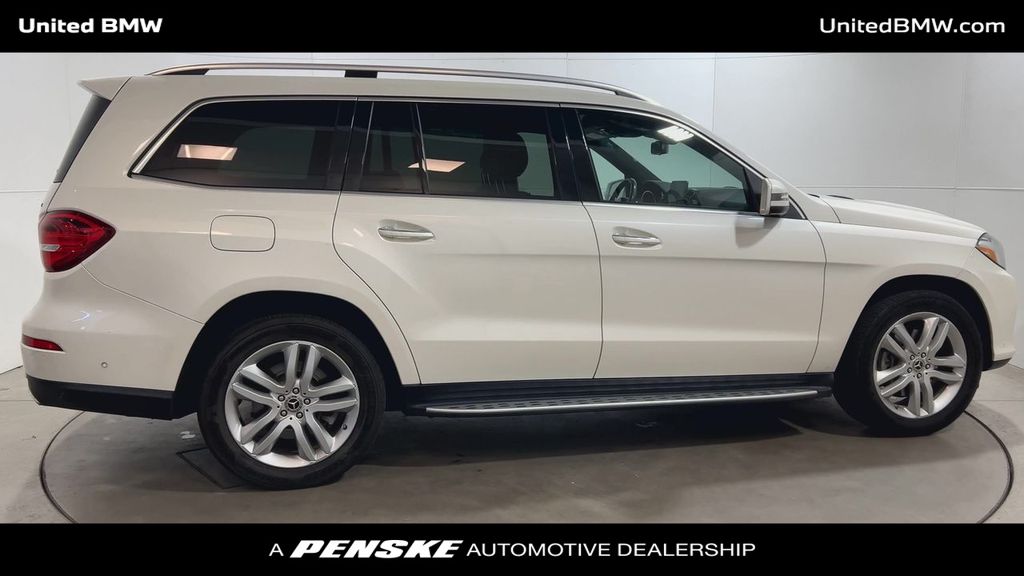 2017 Mercedes-Benz GLS 450 4MATIC 9
