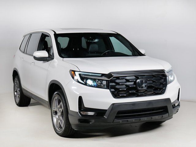 Used 2023 White Honda EX-L image 10