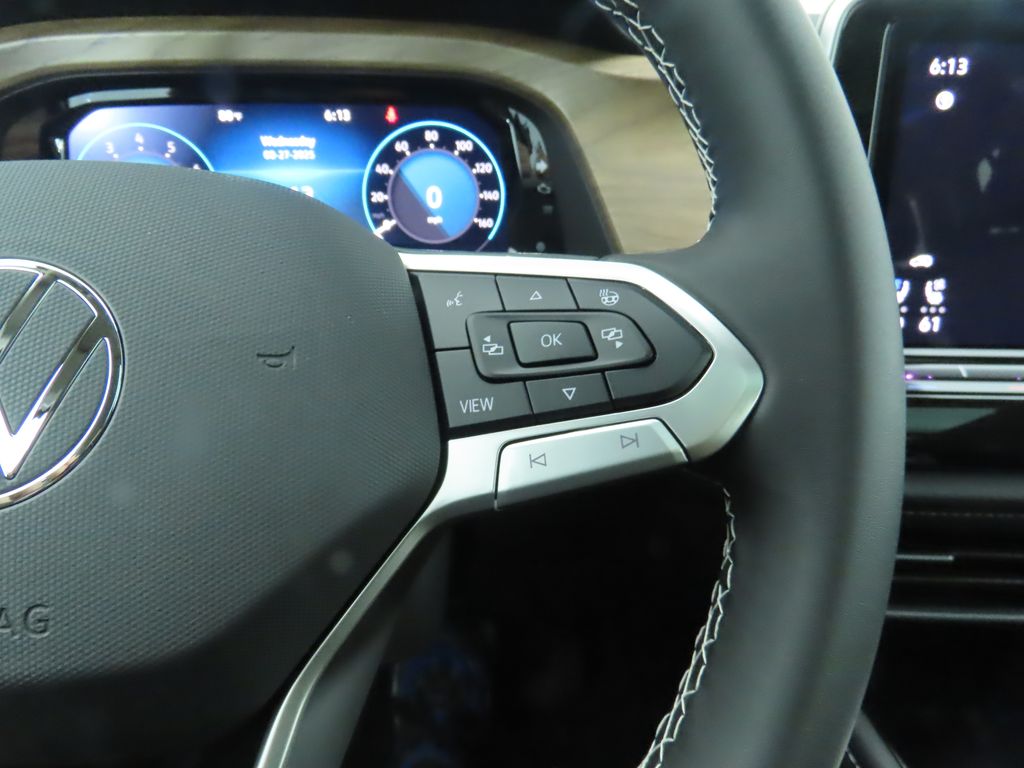 Thumbnail: 2026 Volkswagen Atlas - 13