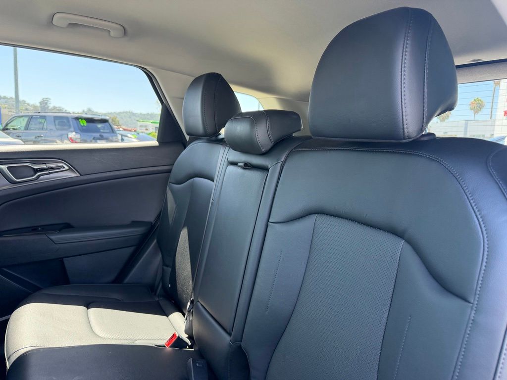Used 2025 Kia Sportage SUV
