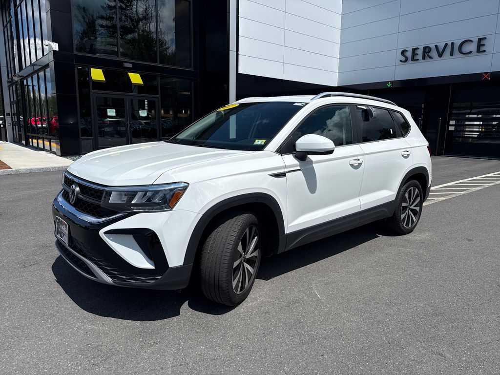 2022 Volkswagen Taos SE FWD