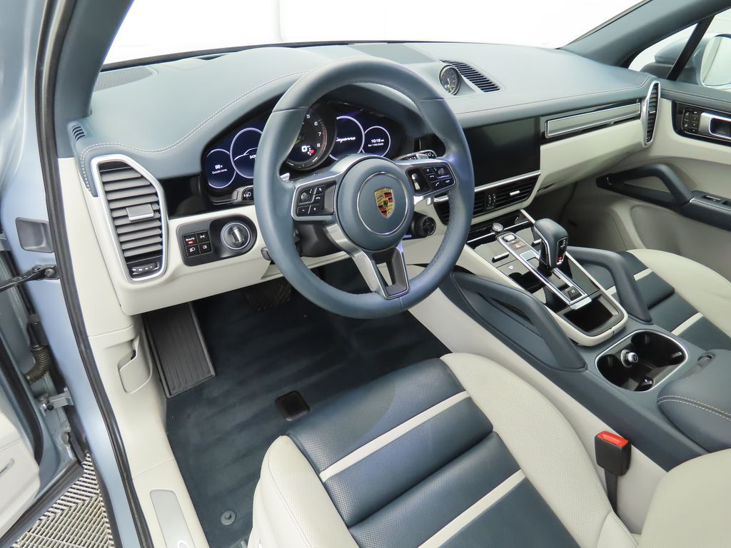 Thumbnail: 2020 Porsche Cayenne - 4