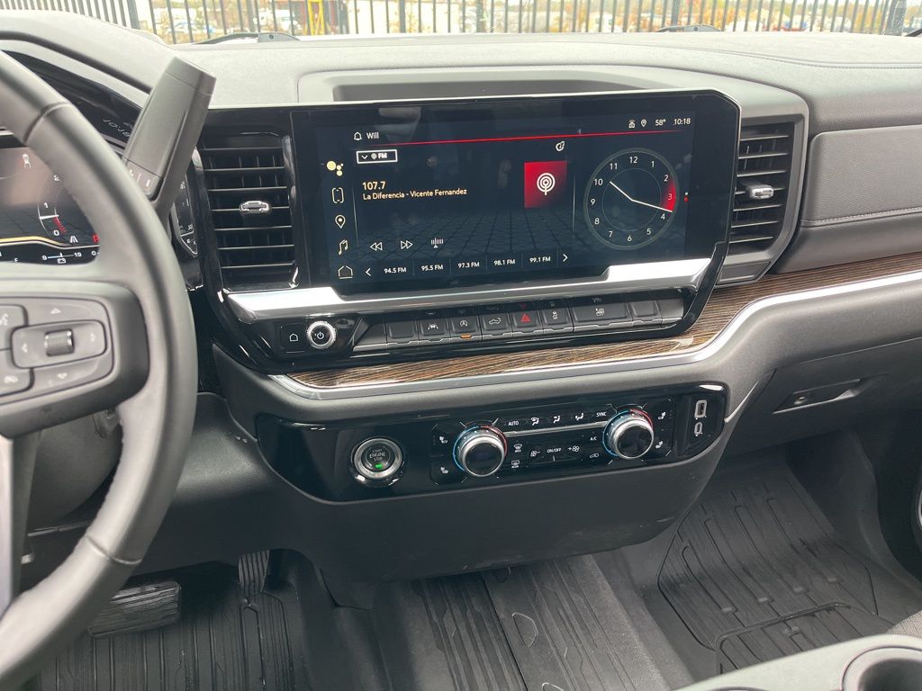 Thumbnail: 2024 GMC Sierra 1500 - 17