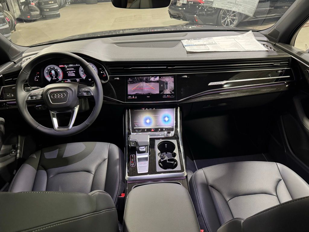 Thumbnail: 2026 Audi Q7 - 21