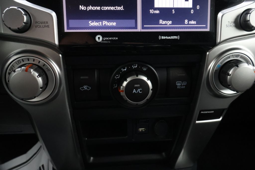 Thumbnail: 2024 Toyota 4Runner - 25