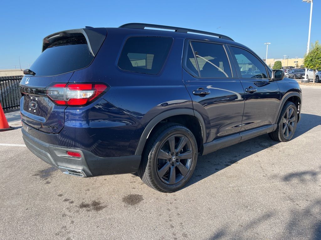 Thumbnail: 2023 Honda Pilot - 3