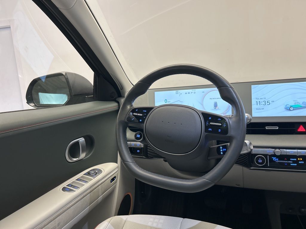 Thumbnail: 2023 Hyundai Ioniq 5 - 28