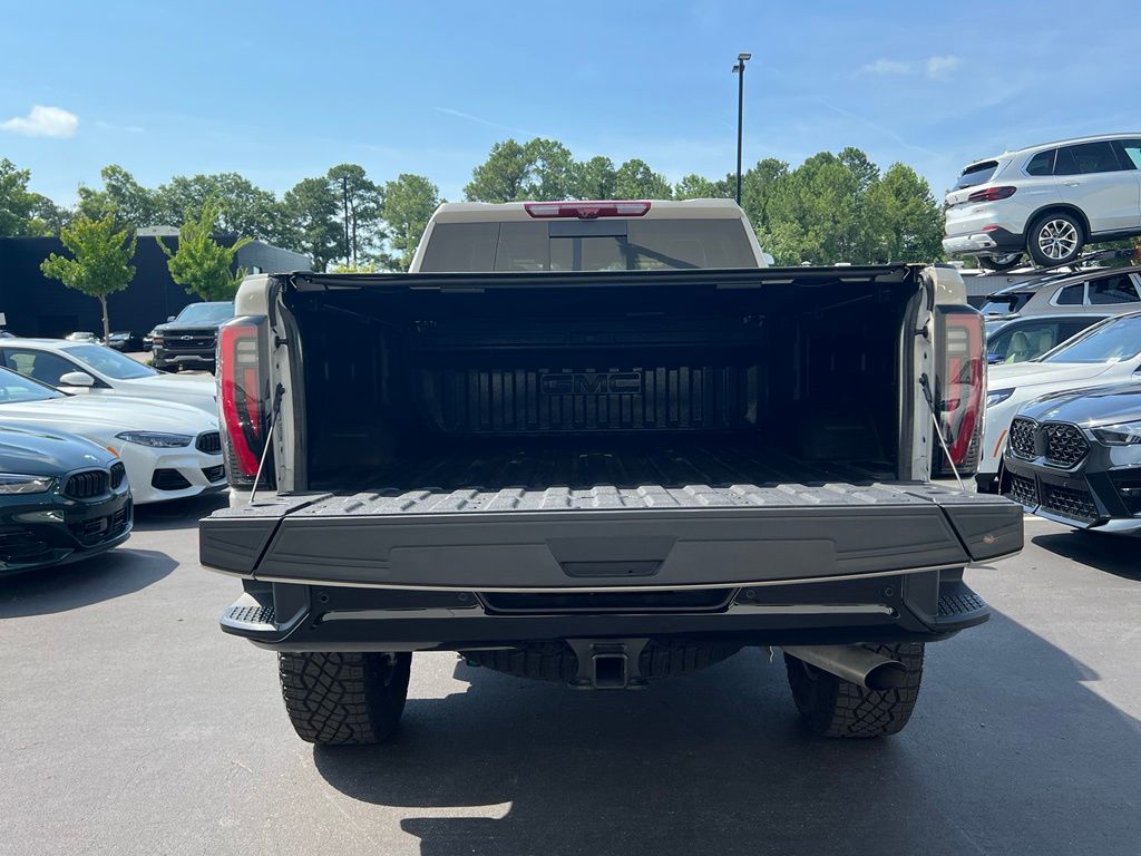 Thumbnail: 2026 GMC Sierra 2500 - 5