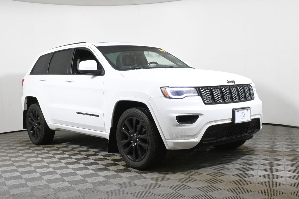 Thumbnail: 2020 Jeep Grand Cherokee - 9