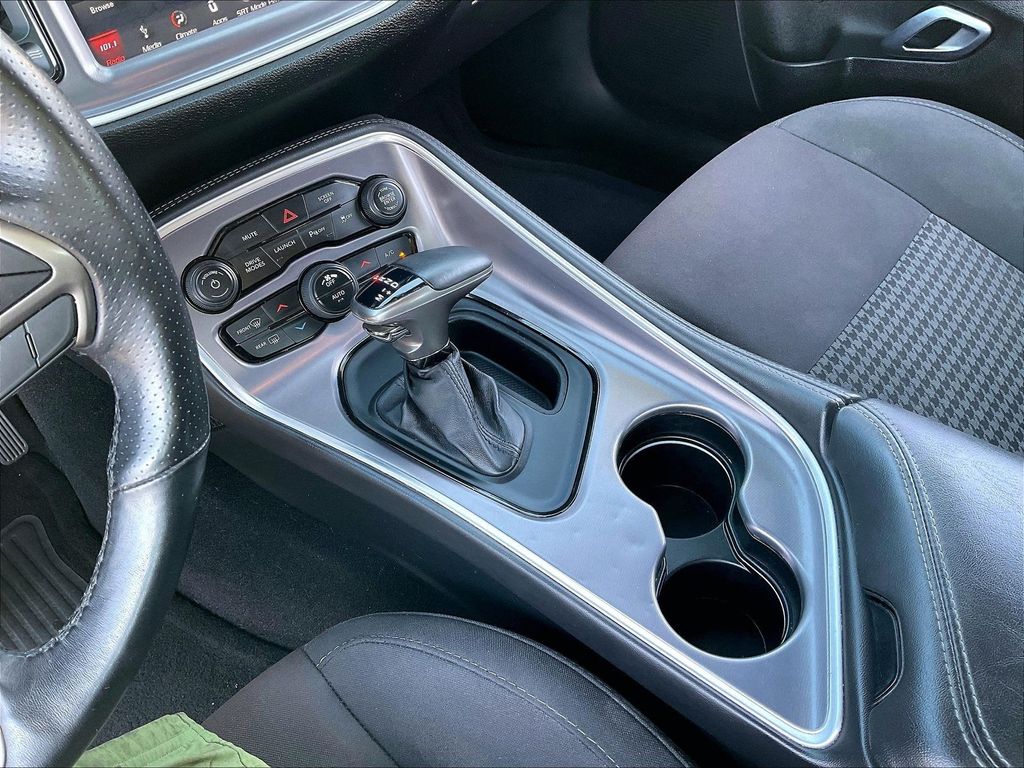 2019 Dodge Challenger — photo 20