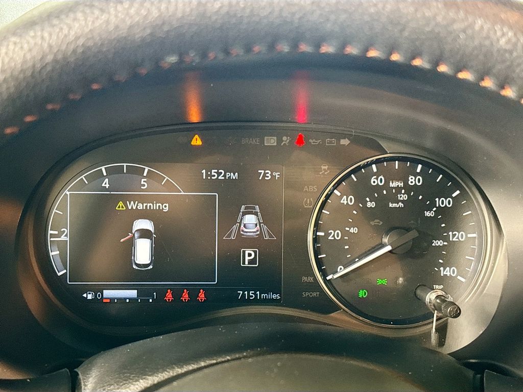 2021 Nissan Kicks SR