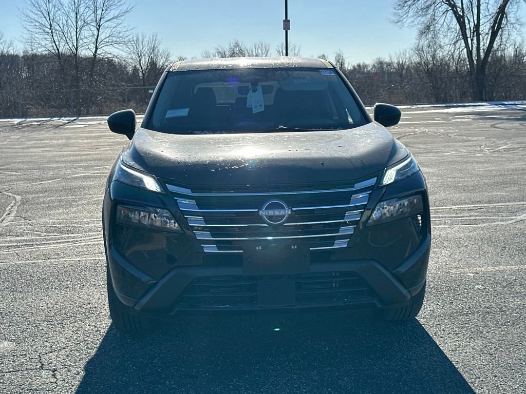 2025 Nissan Rogue SV photo