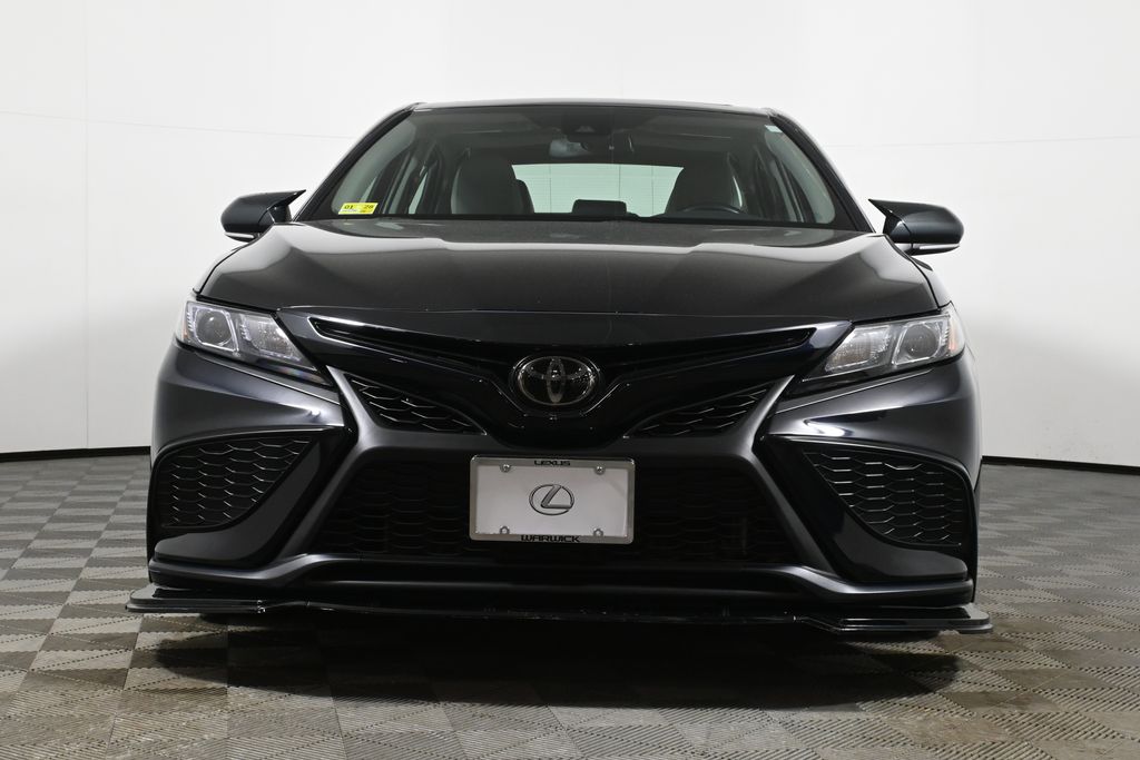 Thumbnail: 2021 Toyota Camry - 11