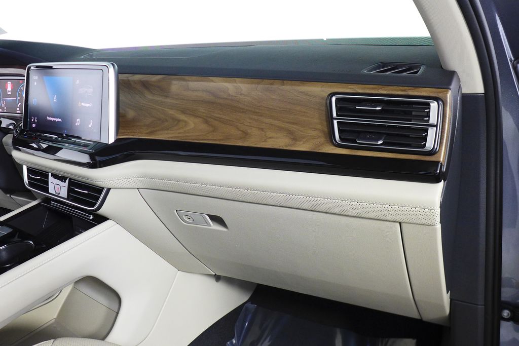 Thumbnail: 2025 Volkswagen Atlas - 14