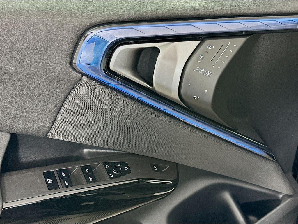 Thumbnail: 2026 BMW X3 - 20