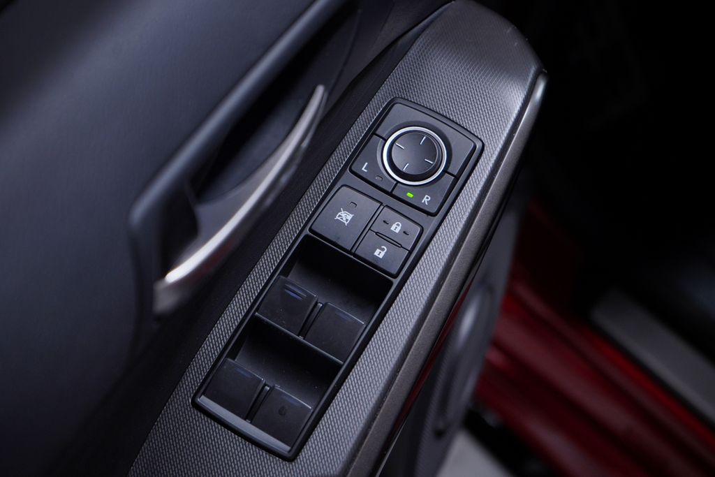 Thumbnail: 2022 Lexus IS - 17