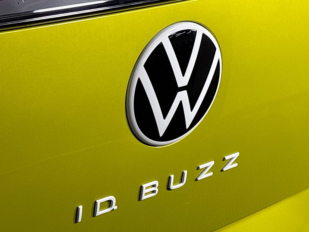 2025 Volkswagen ID. Buzz Pro S Plus