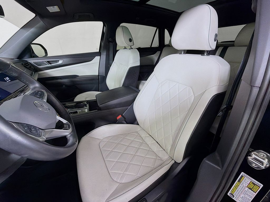 Used 2024 Volkswagen Atlas Cross Sport SUV
