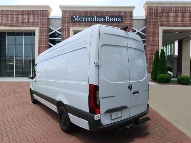 2024 Mercedes-Benz Sprinter 2500 6