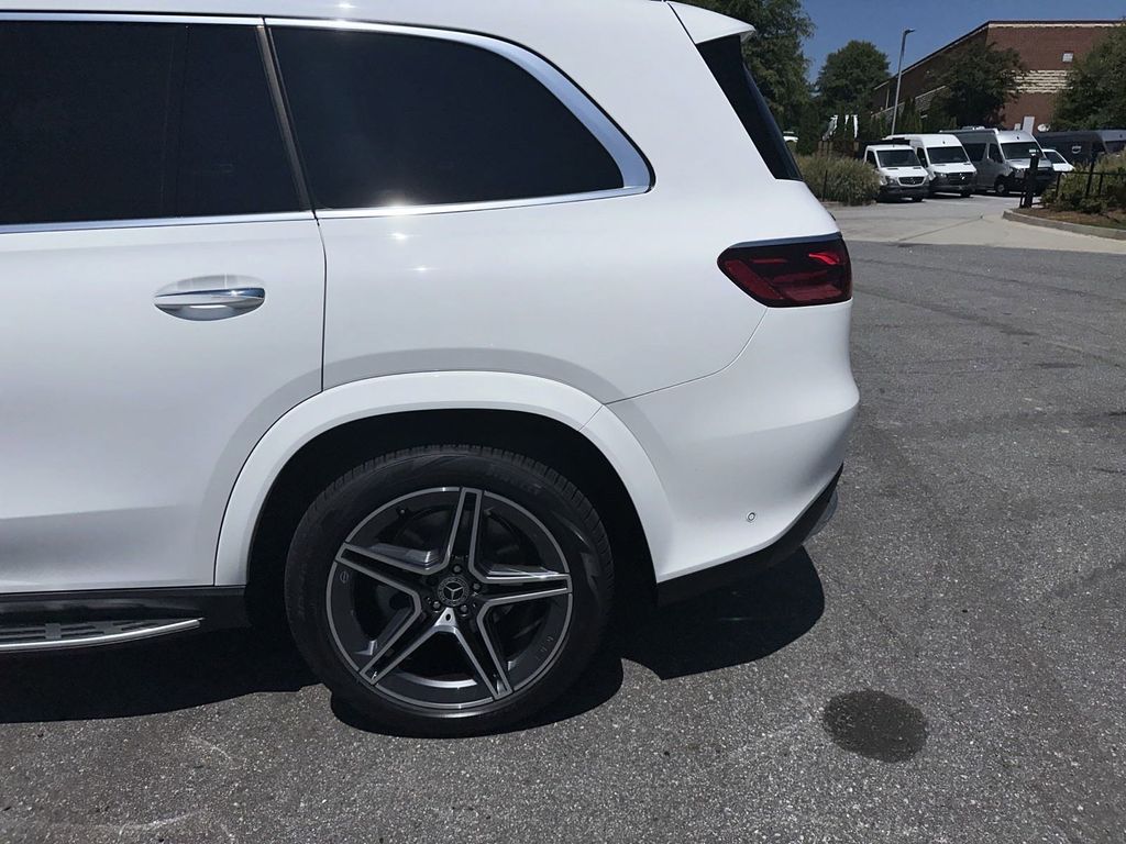 2025 Mercedes-Benz GLS GLS 450 21