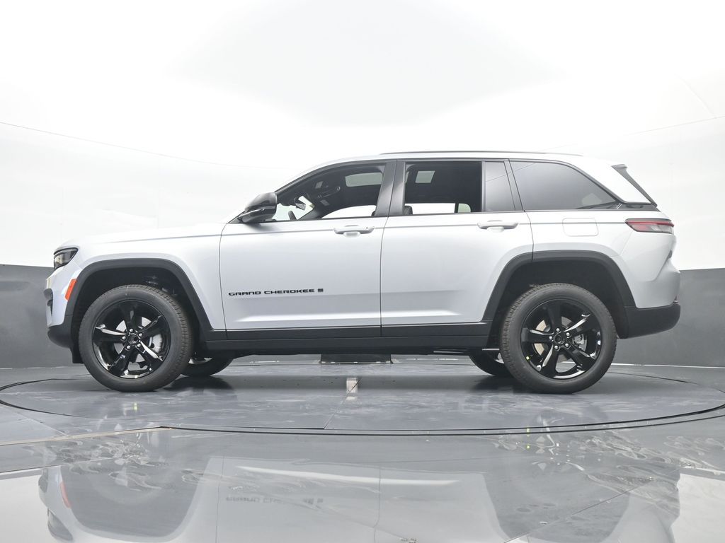 New 2025 Silver Zynith Jeep Limited image 52