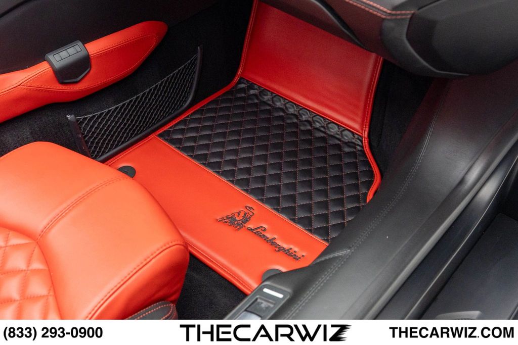 2017 Lamborghini Aventador Base - Photo 78