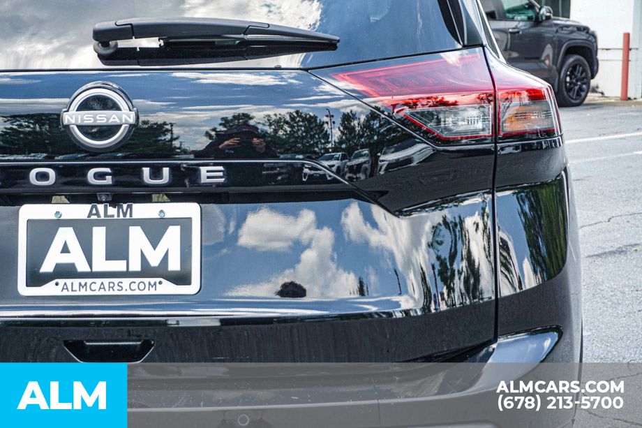 Used 2025 Black Nissan SV image 13