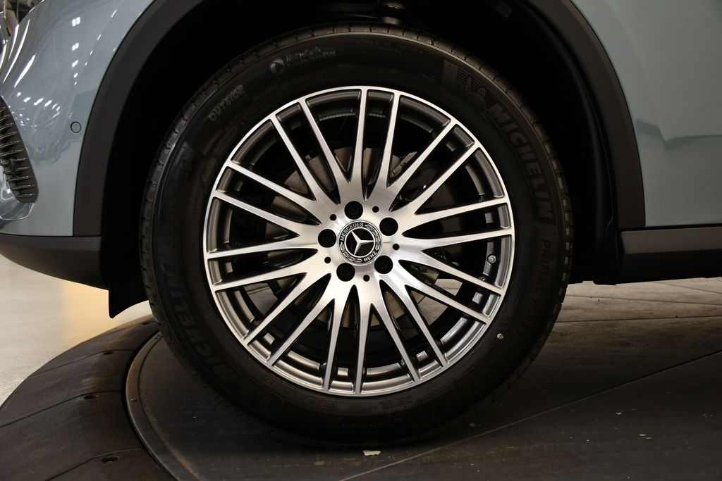 Thumbnail: 2026 Mercedes-Benz GLC - 13