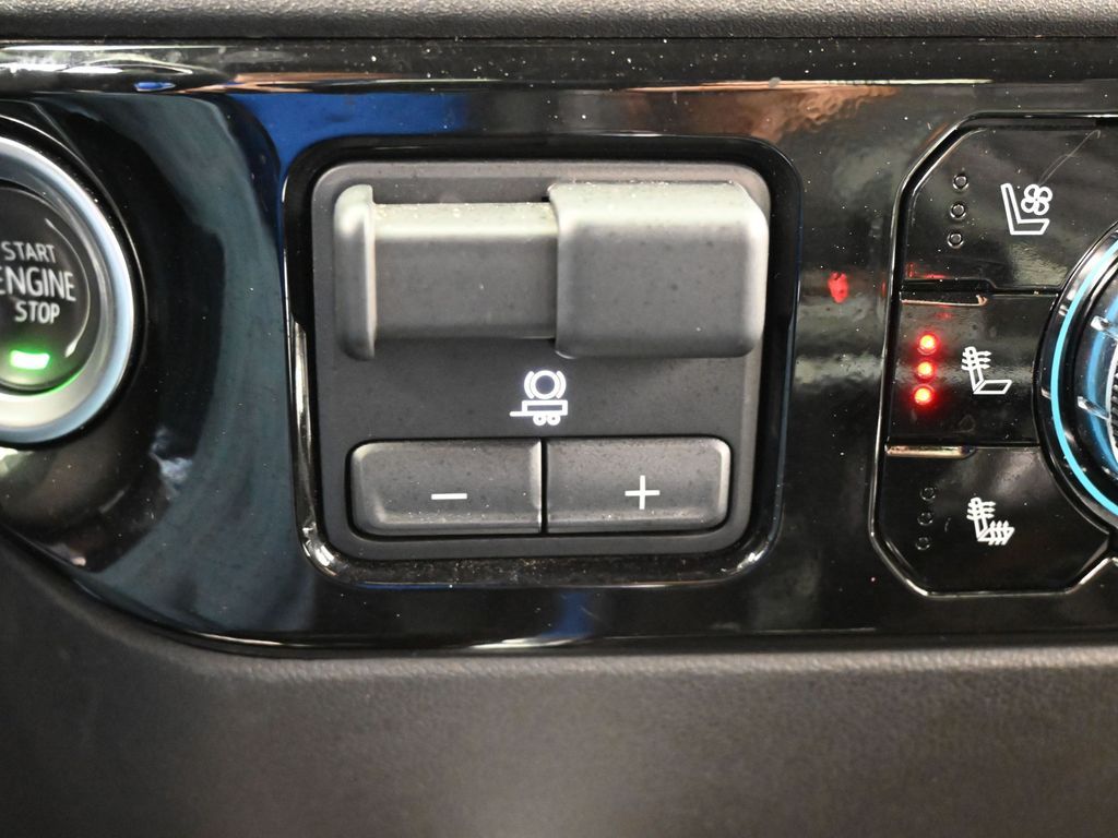 Used 2023 Titanium Rush Metallic GMC SLT image 34