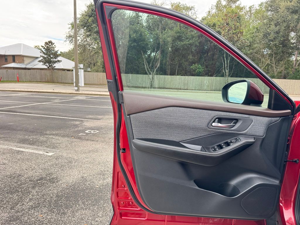 Used 2023 Nissan Rogue SUV