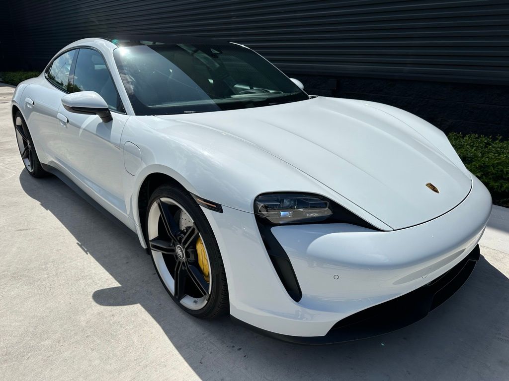 2020 Porsche Taycan 4S 10