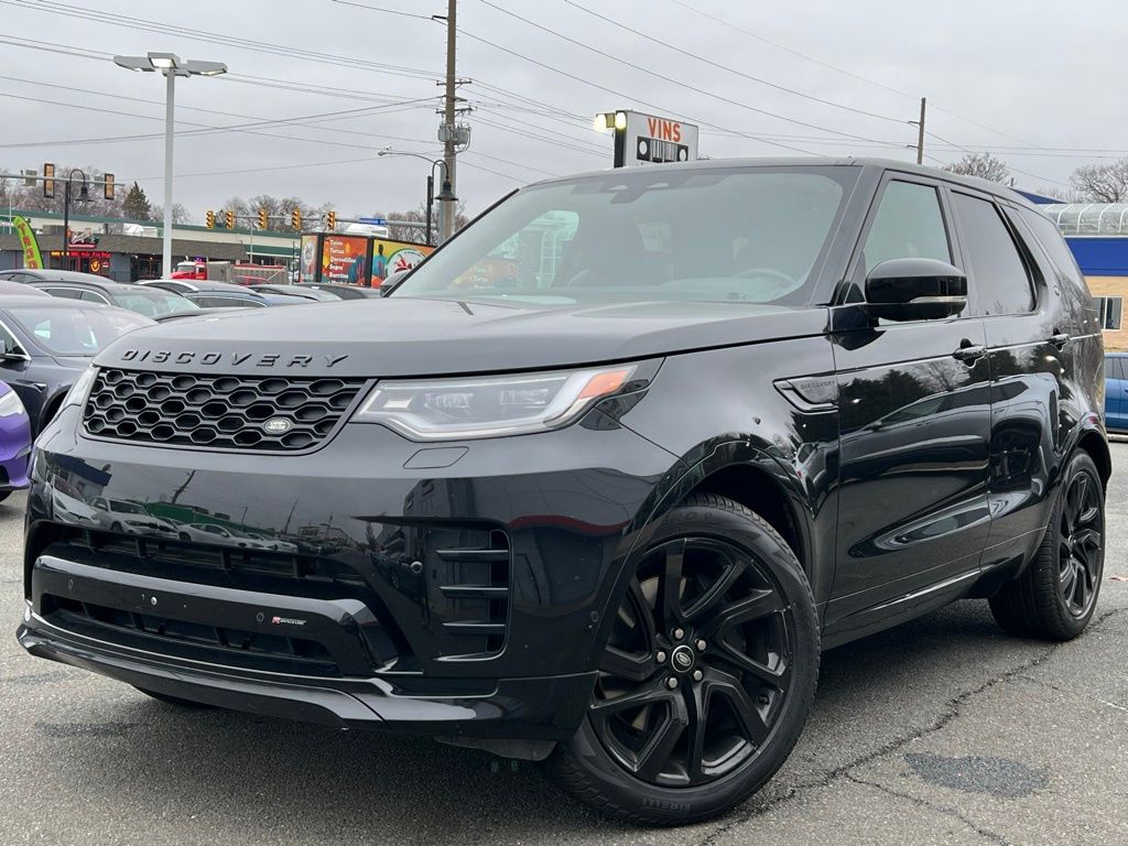 2023 Land Rover Discovery S R-Dynamic photo