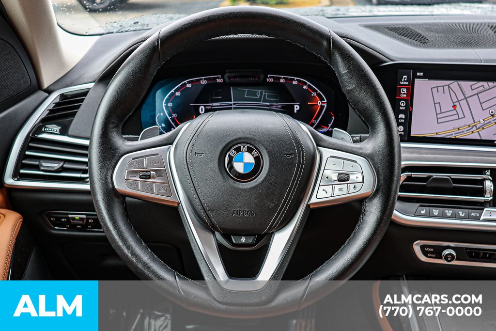 Used 2022 Gray BMW xDrive40i image 35
