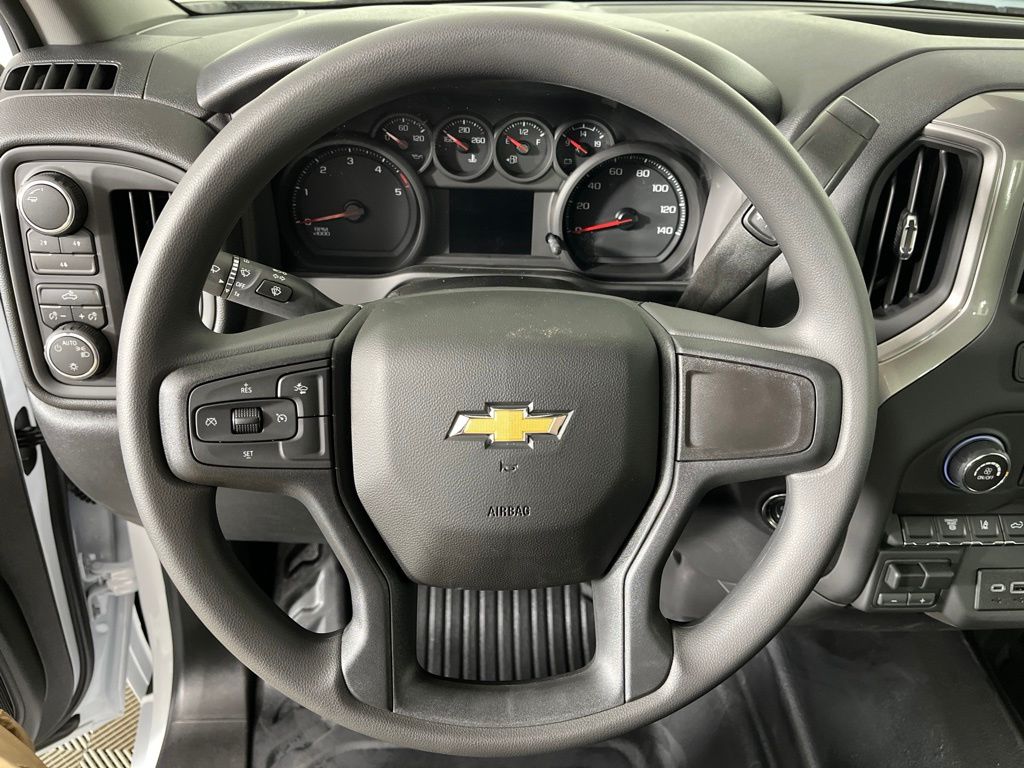 Thumbnail: 2026 Chevrolet Silverado 2500 - 32