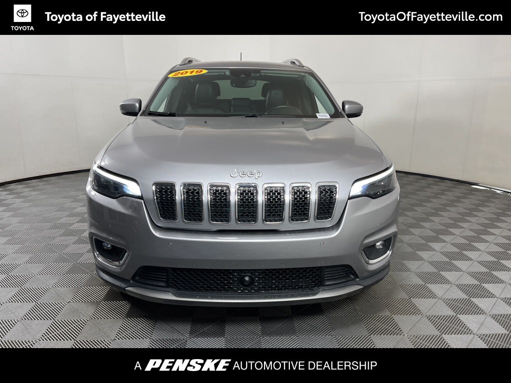 Thumbnail: 2019 Jeep Cherokee - 7