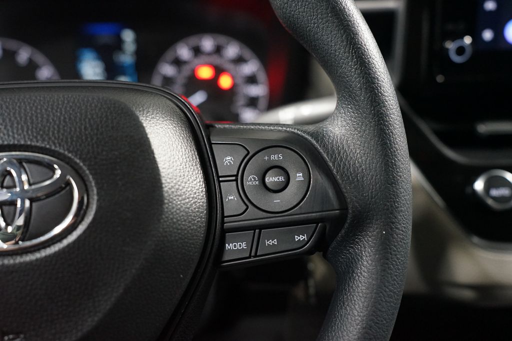 Thumbnail: 2025 Toyota Corolla - 13