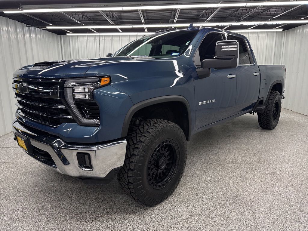 2026 Chevrolet Silverado 3500HD LTZ - 2