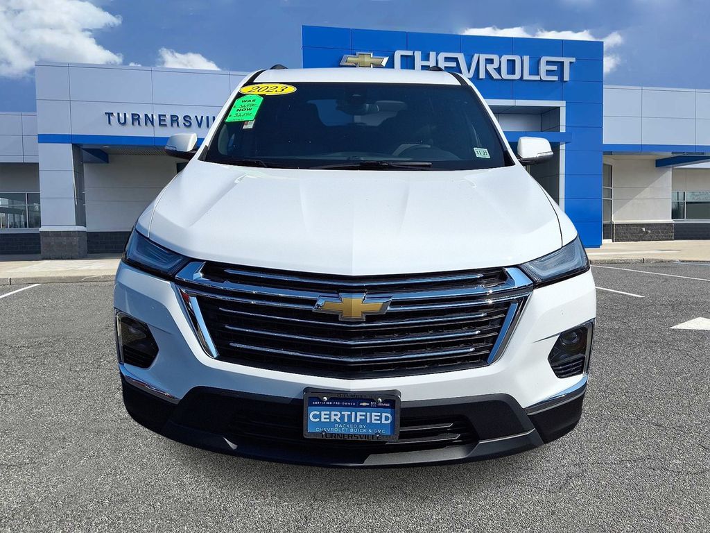 Thumbnail: 2023 Chevrolet Traverse - 2