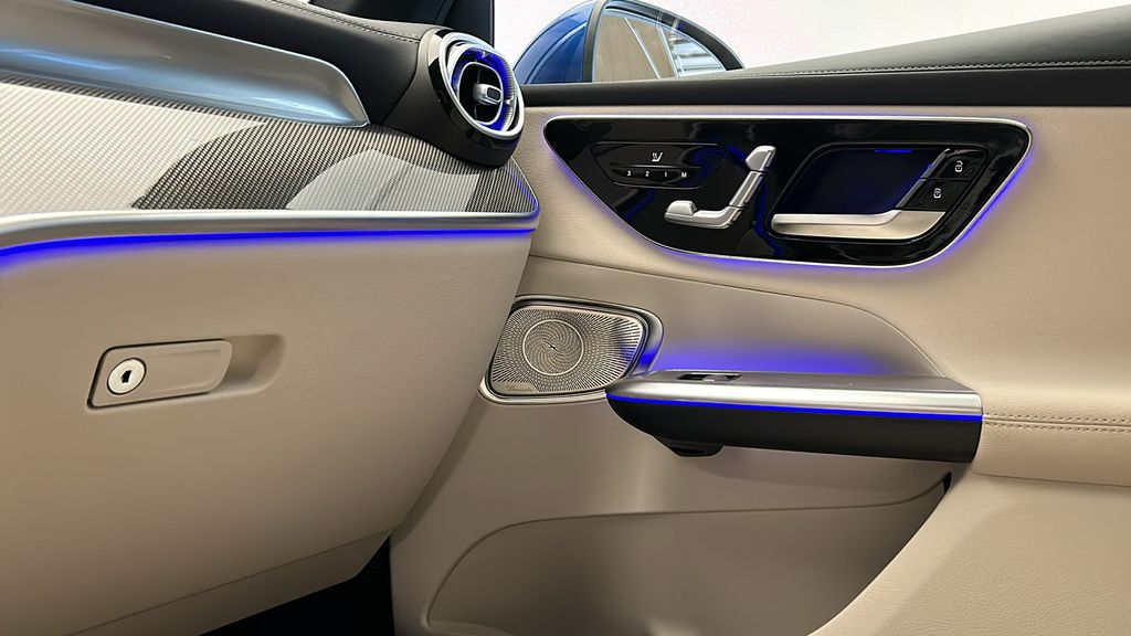 2025 Mercedes-Benz GLC 350 20