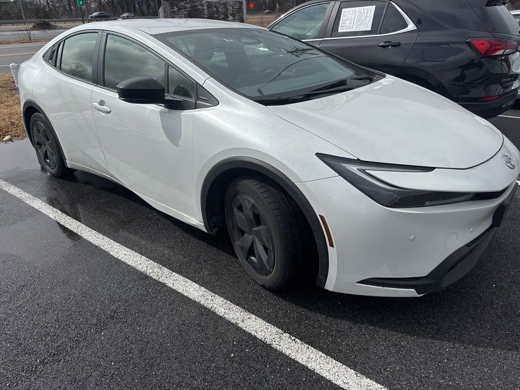 2024 Toyota Prius LE FWD