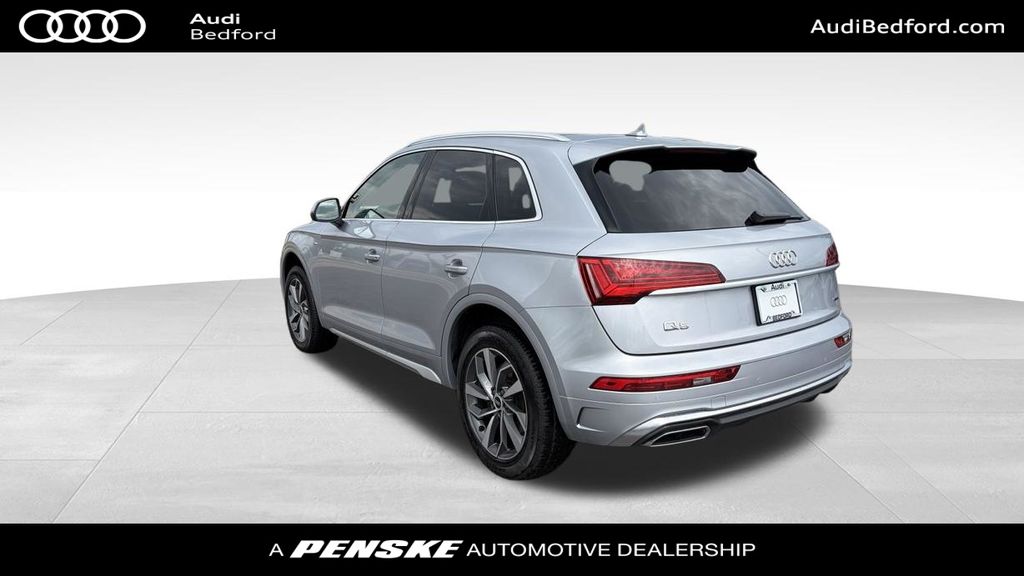 Thumbnail: 2022 Audi Q5 - 4