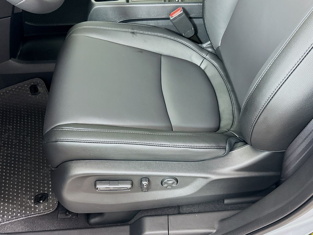 Thumbnail: 2026 Honda Odyssey - 20