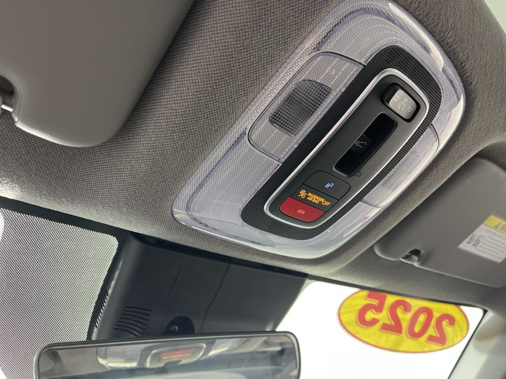 Thumbnail: 2025 Hyundai Elantra - 24