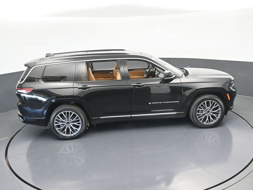 New 2025 Diamond Black Crystal Pearlcoat Jeep Summit image 63