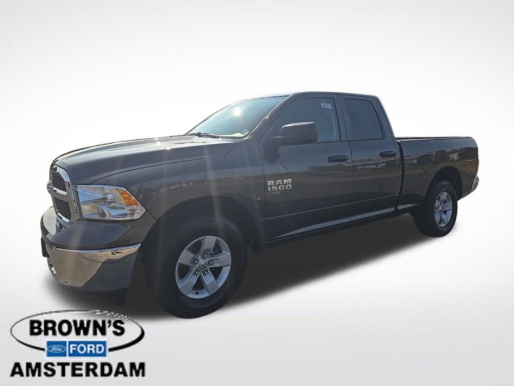 2024 RAM 1500 Classic SLT - 3