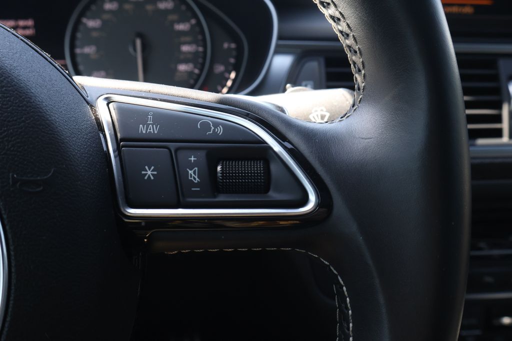 Thumbnail: 2016 Audi S6 - 22