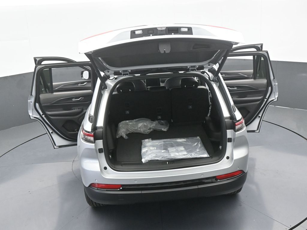 New 2025 Silver Zynith Jeep Altitude X image 61