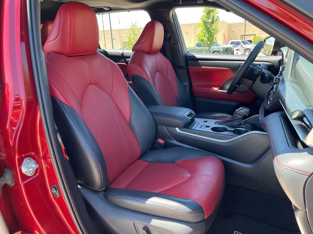 2021 Toyota Highlander XSE 29